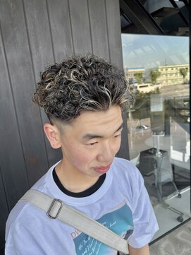 シンク ヘアーショップ(shink hair shop) 宮城リョータ風パーマ&ハイライト