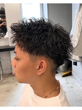 ライズ 渋谷店(RISE) ツーブロック刈り上げ短髪ショートツイストパーマ