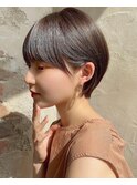 「岩田莉奈」地毛風縮毛矯正 ひし形ショートボブ 白髪染め 新宿