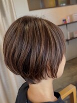 アガルタ(AGARTHA)&nbsp;くびれショート【白髪ぼかし】