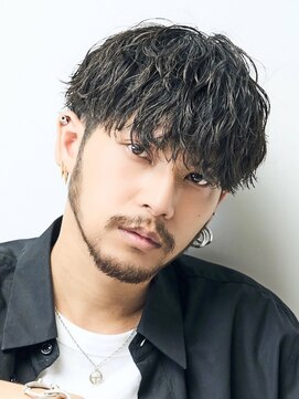 フィフス 渋谷(fifth) 渋谷波巻きパーマツイストスパイラルパーマセンターパートメンズ