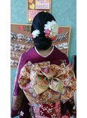 シンプルシニヨン片編み込みを添えて