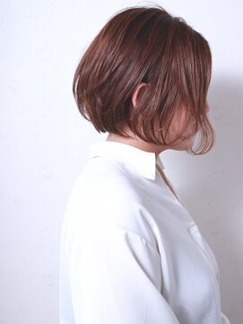 ヴィスト バイ レボ(VIST by REVO) 骨格補正小顔カット 51 【VIST 新松戸 ホシノショウタ】