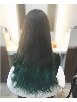 クレス 武蔵浦和店 目立つの間違いなし!グリーングラデーションカラー♪