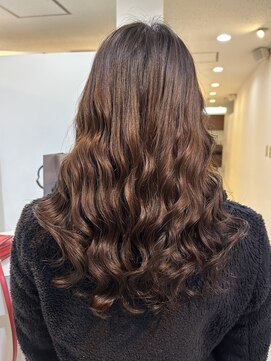 ラウレア(LAULEA) コテ巻き風パーマ/デジタルパーマ/韓国風パーマヨシンモリパーマ