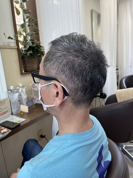 コアフィールフィス(COIFFURE fils) 《見附　今町》メンズ　ベリーショート　刈り上げ