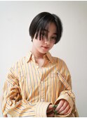 大人かわいいハンサムショートダークチョコレートカラー
