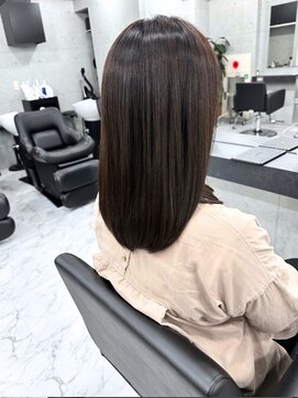 エンディアリング 東銀座(Endearing) 黒髪/グレーベージュ/レイヤーロング/前髪パーマ/銀座/東銀座