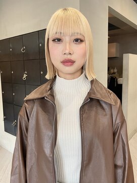 ヘアー アイス ルーチェ(HAIR ICI LUCE) 切りっぱなしボブ 似合わせカット ブロンドカラー /林