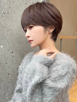 アイドットプラス 表参道(i.+omotesando) 小顔ヘアふんわりショート簡単スタイリングブリーチなしカラー