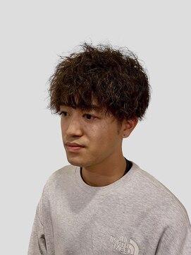 銀座マツナガ 浅草店 ツーブロックマッシュ強めツイストスパイラルパーマ