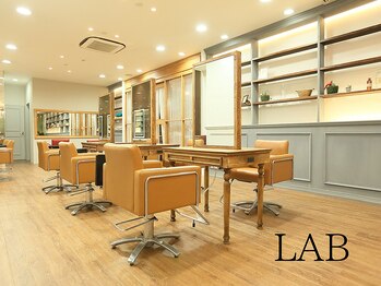 ＬＡＢ 蕨 【ラブ】