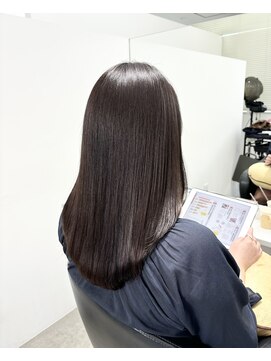 イレス 新札幌店(IRESU) ドレスヘア/ショコラアッシュ/弱酸性縮毛矯正/髪質改善/新札幌