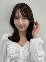 トリッカ 銀座(tricca)&nbsp;顔周りレイヤー/似合わせカット/暗髪カラー