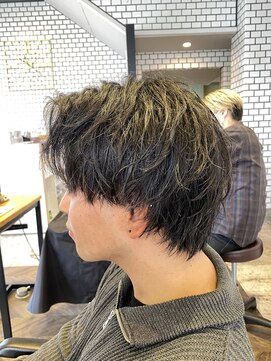 ステレオ ヘアデザイン 安城店(STEREO HAIR DESIGN) センターパート×ウルフ（1月）