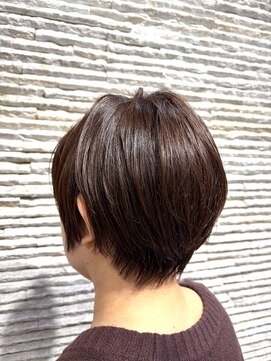 ビス リアン 川口店(Vis lien) 20代30代40代前下がりストレート小顔補正立体カット