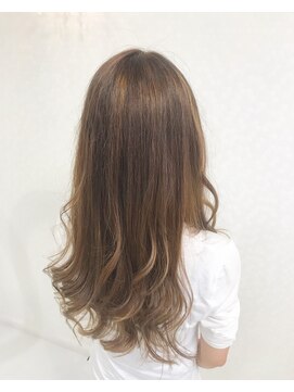 ヘアーアンドメイク ドレス(DRESS) ロング巻き髪ヘア