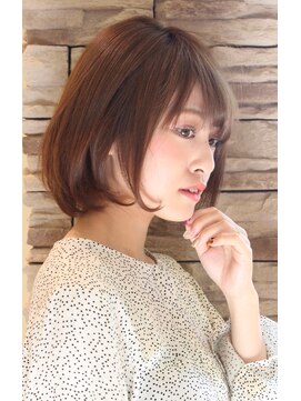 レウナ 外苑前(Reuna) 【３０代・４０代・５０代】毛先ワンカールナチュラルボブ