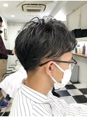 メンズショート　マッシュ　センターパート　メンズパーマ