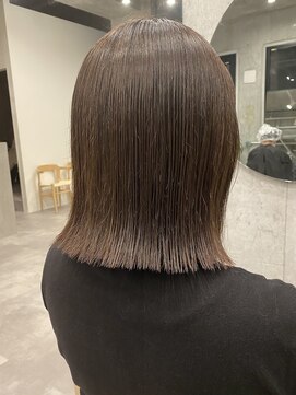 イミ(imi) 大人ボブ/切りっぱなしボブ/髪質改善/アッシュカラー/登戸
