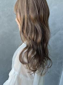 ラ カルモ(LA CALMO) ミルクティーベージュ