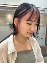 サンク 原宿 表参道(cinq)&nbsp;インナーカラーベージュカラーイヤリングカラーハイトーンカラー