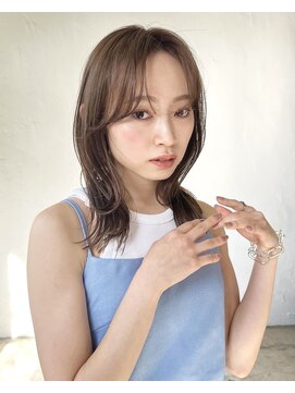 トレス(TRESS) 外ハネボブ　レイヤーカット　ニュアンスカラー　ウルフカット