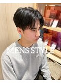 メンズセンターパートコンマヘア