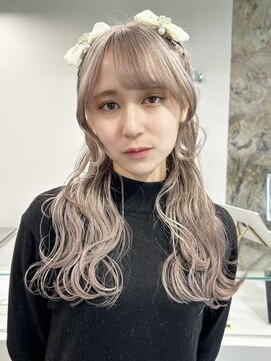 ソル ジングウマエ(SOL JINGUMAE) ホワイトベージュカラーインナーカラーグレージュカラーブリーチ