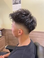 トウキョウバーバーヴァッシュ 北千住店(Tokyo Barber VASH)&nbsp;ツーブロックマッシュ/波巻き/ハイライト/束感[北千住/理容室]