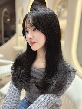 ロンド リリー 銀座(Lond Lily) ◆暗めカラー/韓国風巻き/レイヤー/髪質改善/縮毛矯正/銀座