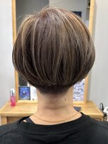 グラッシー センター北店(GLASSI)&nbsp;【白髪ぼかしハイライト】アッシュグレージュ★ハンサムショート