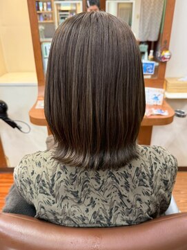 モリワキ 藤が尾店 グレージュカラー