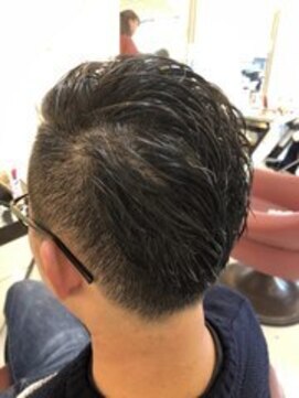 クオリス 上板橋店(QUALIS) ビジネスマン◎メンズパーマアップバング爽やかショート黒髪