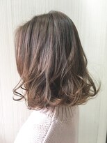 トムキャット(TOM CAT) 冬の大人かわいい 透明感 ブリーチ ミルクティーベージュ