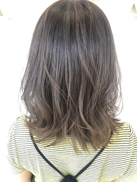 ジャガラ 千葉駅北口店(JAGARA) スモーキーグレー【千葉・千葉駅・千葉駅北口】