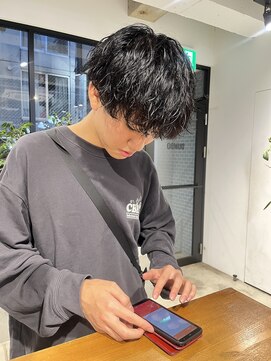 アイズ 海老名(AIZU) ツイストスパイラル スパイラルパーマ 波巻きパーマ マッシュ