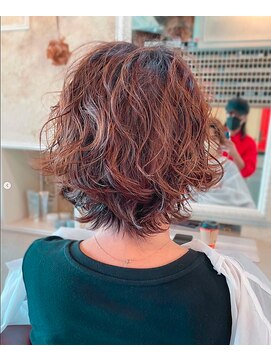 アトリエ エス atelier es HAIRDESIGN パーマ/ピンクブラウン/ショートヘア/ショートボブ/大人ガーリー