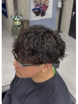 バジー バイ ディーアンドティー(Buzzy by D&T) シャドーパーマ