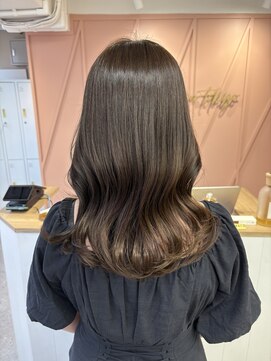 ユニバーストーキョー 池袋東口店(universe tokyo) ベージュカラー