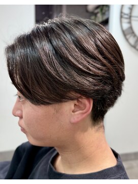 レリンク 横浜西口(LeLink) 色気と抜け感のセンターパート