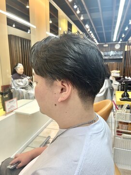 クオリス 上板橋店(QUALIS) 20代30代◎刈り上げテーパーフェード爽やかフェザーショート