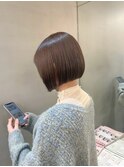 前下がりミニボブ