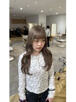 ヤテ(yate')&nbsp;寒色ミルクティー×外巻きレイヤー