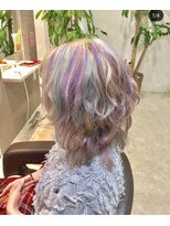 ヘアアンドリラクゼーション ジン(Jinn) ユニコーンカラー