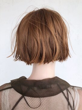 アイティー バイ アルバム 浦和店(IT by ALBUM) ニュアンスボブ_オリーブカラーハイライトカラー_ba242262