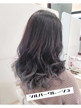 クララ バイ マニスオブヘアー(CLALA by Manis of hair) シルバーグレージュ♪