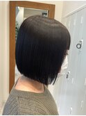 パツっと顎ラインボブ