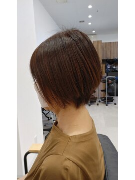 ウトシティ ショートボブ