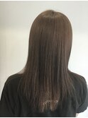 ライトベージュ